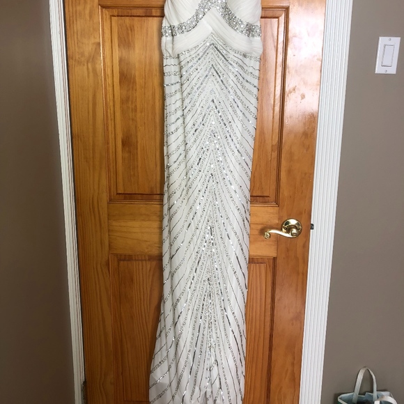 Adrianna Papell Long Ivory Dress with Back Sash - Picture 3 of 4